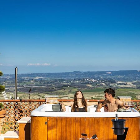 Agri Apartment La Terrazza La Ripadoro Chianni Eksteriør bilde