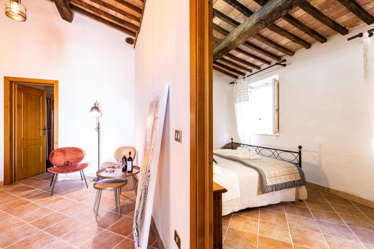 Agri Apartment La Terrazza La Ripadoro Chianni Eksteriør bilde