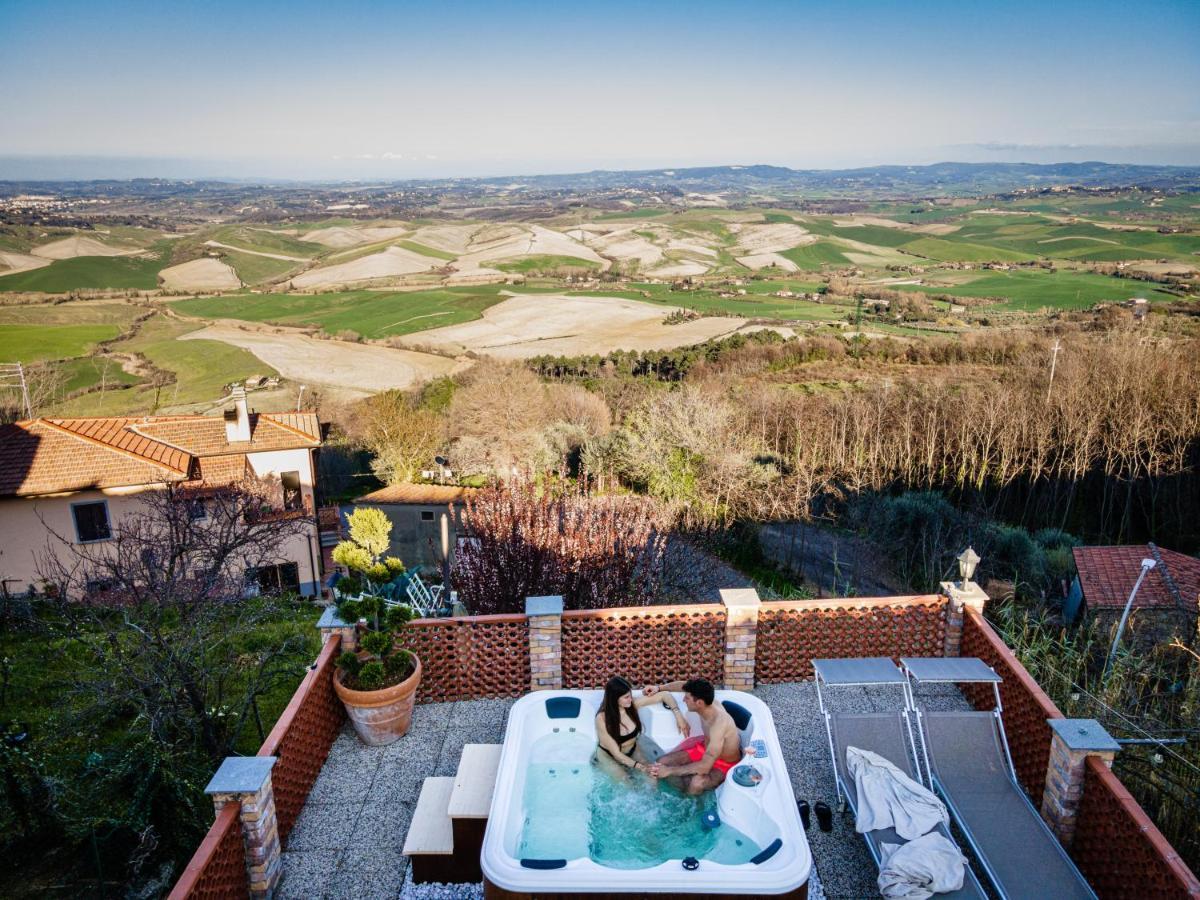 Agri Apartment La Terrazza La Ripadoro Chianni Eksteriør bilde