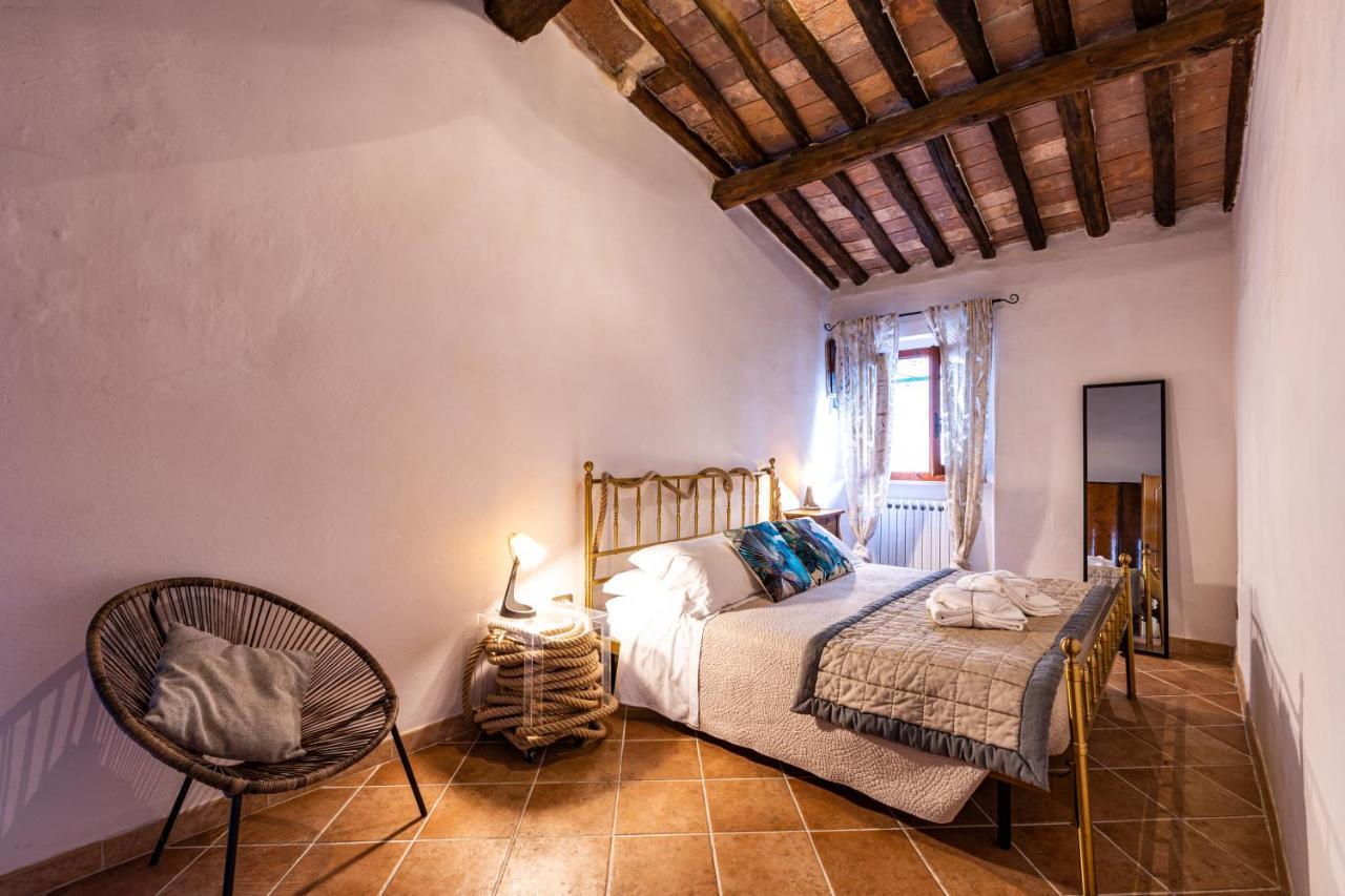 Agri Apartment La Terrazza La Ripadoro Chianni Eksteriør bilde